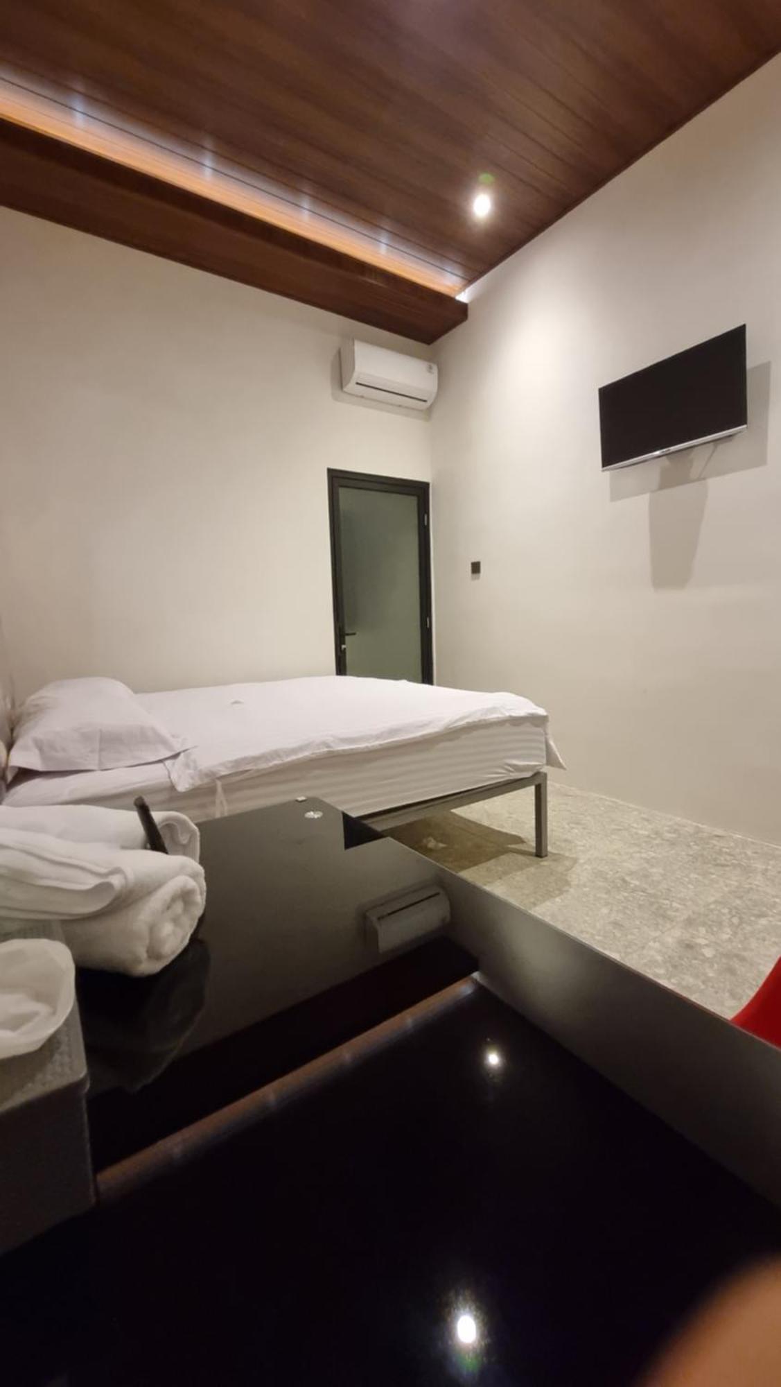 Uni Inn Semarang - Gunung Pati Exterior foto